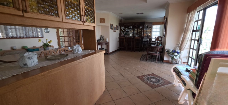 4 Bedroom Property for Sale in Caribbean Beach Club North West